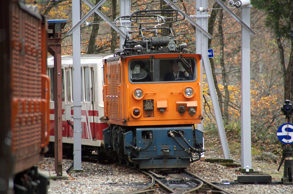 黒部峡谷鉄道_e0162105_16214542.jpg