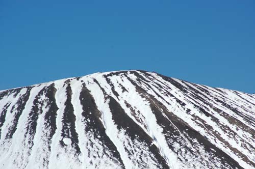 きれいな雪景色の浅間山_e0120896_7104248.jpg