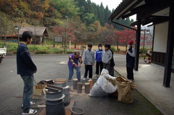 武生東小学校6年生の子供たちが手作り体験をしました(その1)_e0061225_1143535.jpg