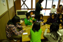 武生東小学校6年生の子供たちが手作り体験をしました(その2)_e0061225_14335970.jpg