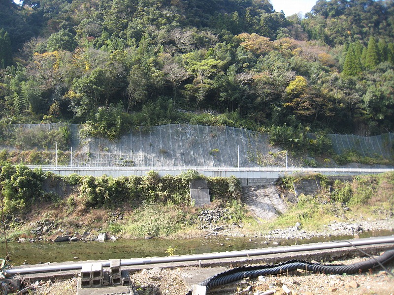 旧高千穂鉄道　日之影温泉駅の今_b0044362_2220840.jpg