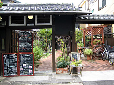 e0134878_17901.jpg