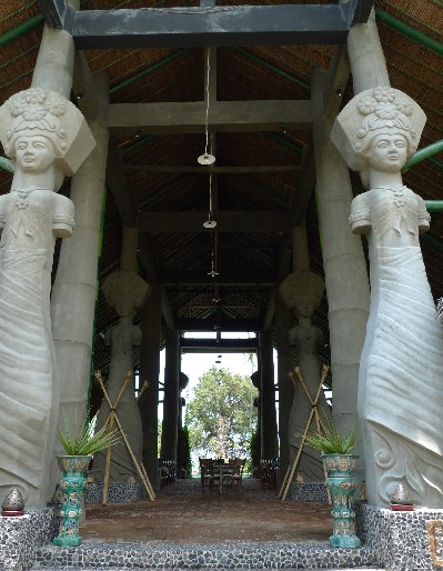 シークレット・ガーデンを眺めながら～Tugu Lombok（朝食編１）_e0142189_1402644.jpg