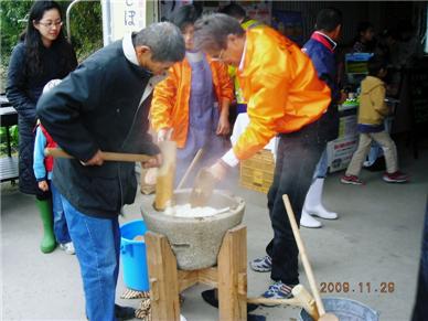 朝倉郡筑前町の伊藤農園・感謝祭へ_e0012724_16222684.jpg