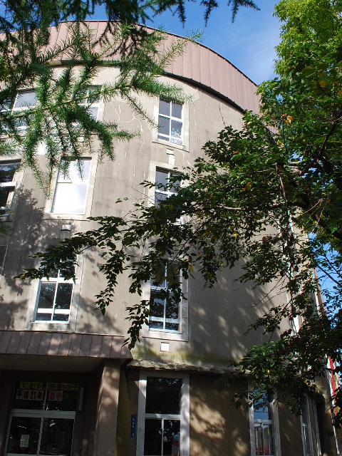 函館市立弥生小学校_f0142606_2032588.jpg
