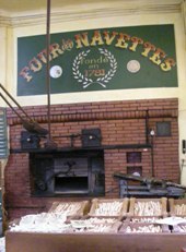 Four des Navettes マルセイユの伝統菓子ナヴェット_c0097611_13302435.jpg