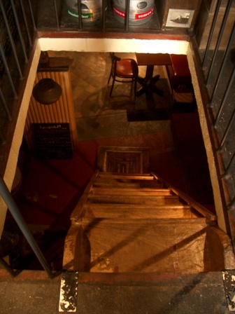 ☆antiqueの温もり感じる懐かしきcafeのこと_b0189667_1015323.jpg