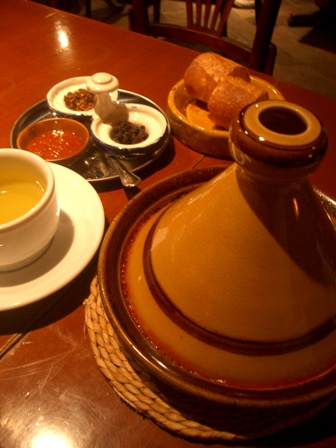 ☆antiqueの温もり感じる懐かしきcafeのこと_b0189667_1021840.jpg