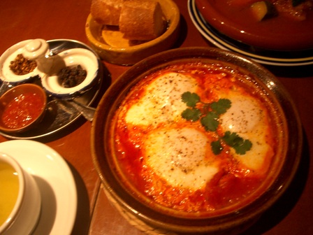 ☆antiqueの温もり感じる懐かしきcafeのこと_b0189667_1022115.jpg