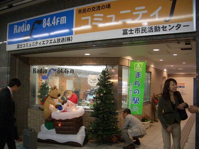 LED照明で一石三鳥!明るくなって環境にも二重に貢献する吉原商店街_f0141310_23302723.jpg