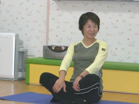 2009.12.02 親子ストレッチ体操_f0142009_12581547.jpg
