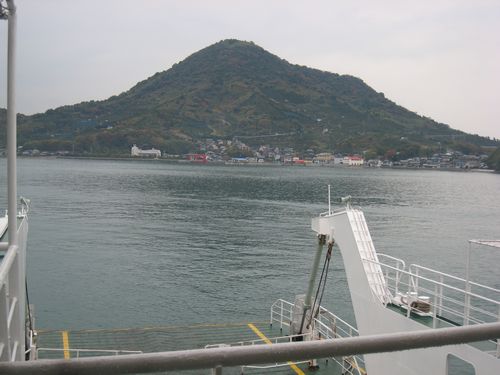 興居島の小富士_a0140014_1952470.jpg