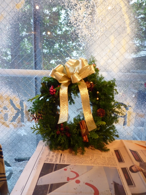 クリスマス・リース…_b0093660_2250316.jpg