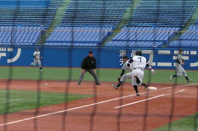明治神宮大会 大学の部 九州産業大対佛教大_b0166128_1053143.jpg