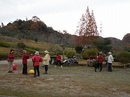 今年の歩き終わり。恒例の「四季のさと」から、いのくら温泉あるく_d0048350_19561379.jpg