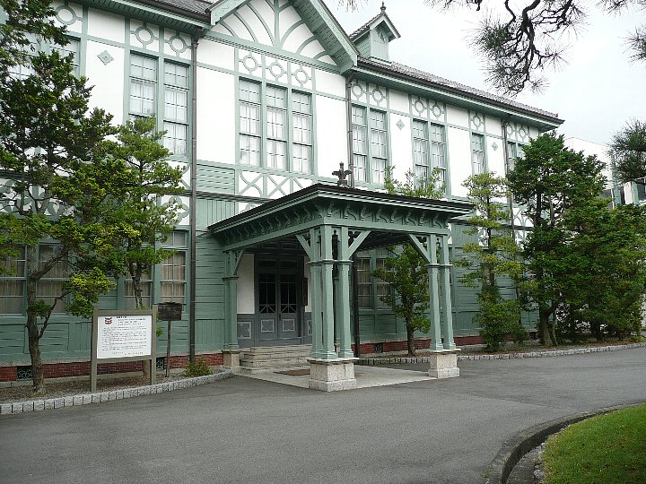 奈良女子大学記念館 レトロな建物を訪ねて 奈良女子大学記念館 レトロな建物を訪ねて