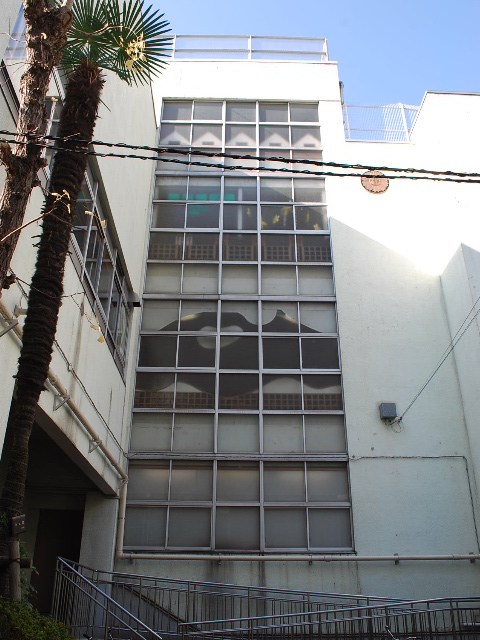 東京都新宿区立津久戸小学校(昭和モダン建築探訪)_f0142606_8213636.jpg