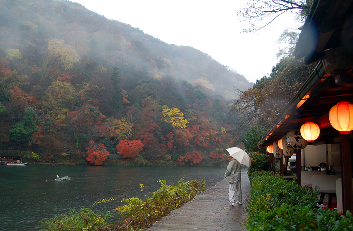 京都にて　 その壱　　　　　　　　　　　嵐山雨情_d0072720_20401863.jpg