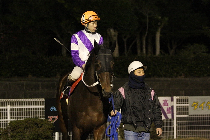 2009年12月6日（日） 高知競馬 10R 初冬特別 D1 選抜馬_a0077663_20103119.jpg