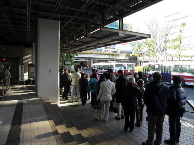 東京よみうりカントリークラブ 無料送迎バス_c0130964_1418119.jpg
