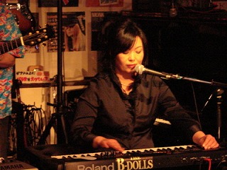 H.21　THE B-DOLLSライブat瑞庵_a0044166_22393519.jpg
