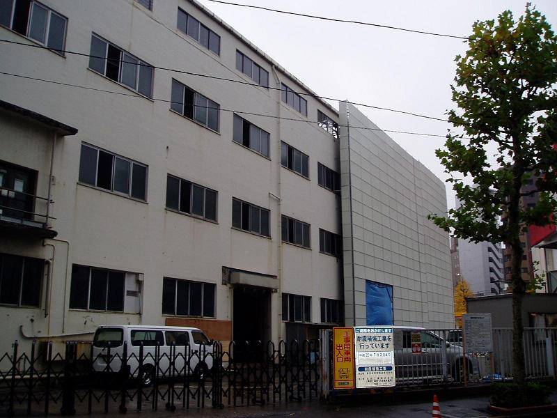 さよなら交通博物館 建物の解体状況(2)_f0030574_23422988.jpg