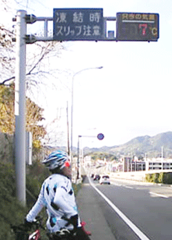 b0174996_18572046.gif