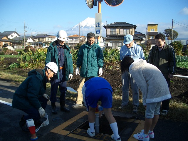 実際の災害時に動けるか？冬の防災訓練_f0141310_23363433.jpg