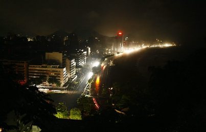 真っ暗闇に包まれたブラジルの夜_b0103289_8235742.jpg