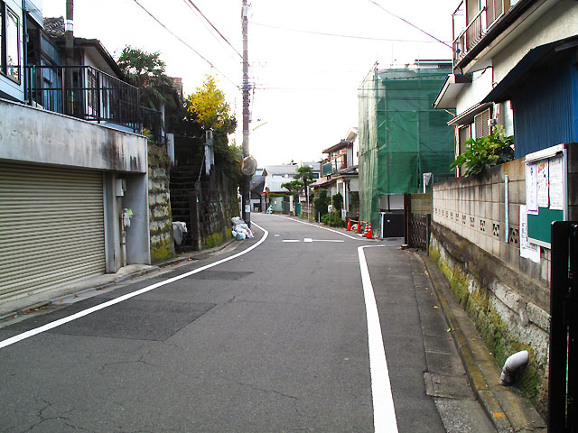 「だいだらぼっち」の川(北沢川下北沢西支流)_c0163001_23463020.jpg