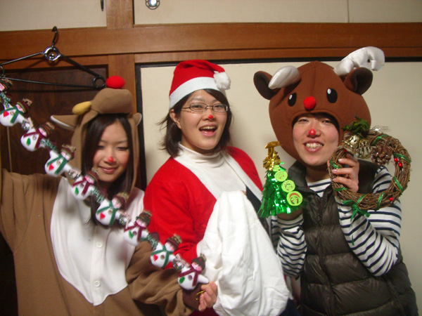 クリスマスの飾りつけを始めました♪_a0080406_1749647.jpg