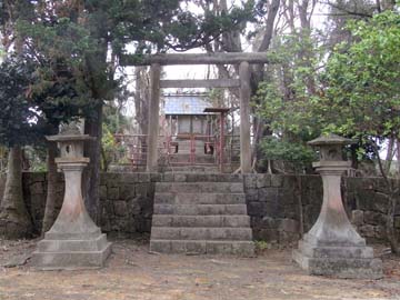 大東島の神社_c0108695_13525610.jpg
