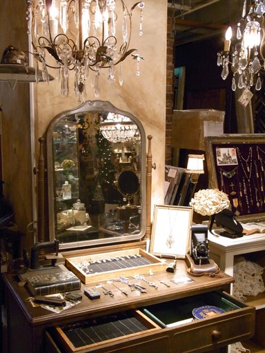 ANTIQUES THE GLOBE のCAFE_b0189667_1431028.jpg