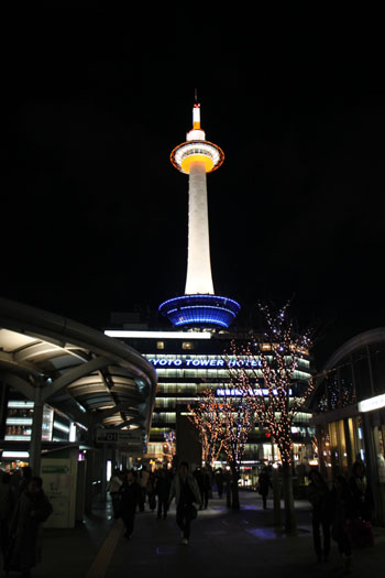 京都タワー_e0048413_1222521.jpg