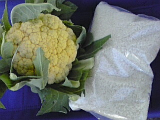 野菜の自動販売機_e0136066_0282087.jpg