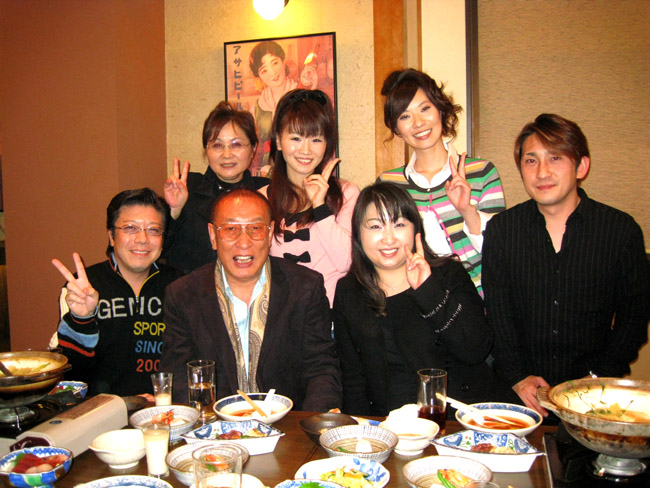 出前カラオケ・グランドチャンピオン大会_b0083801_12415476.jpg