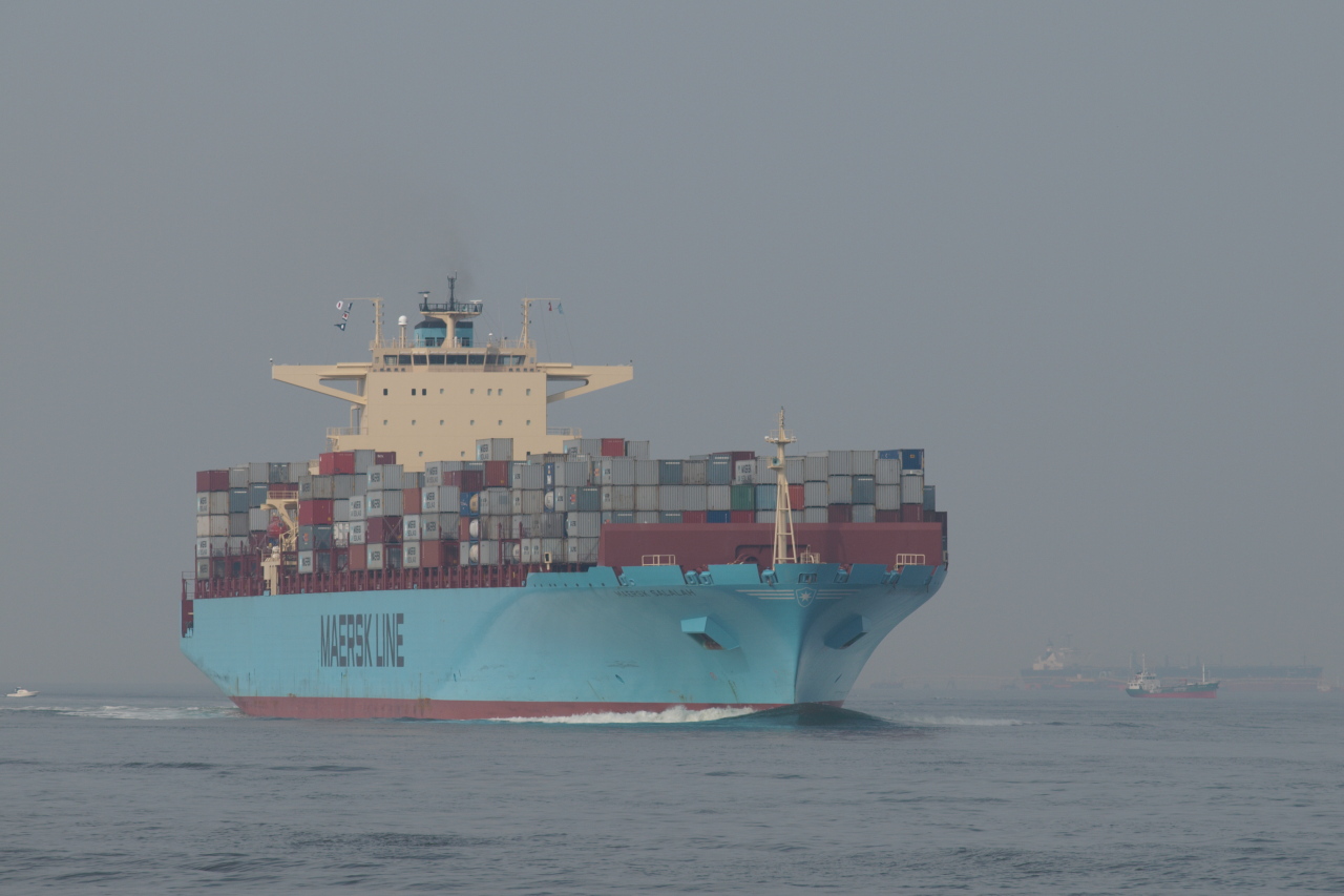 MAERSK SALALAH_c0133123_19332343.jpg