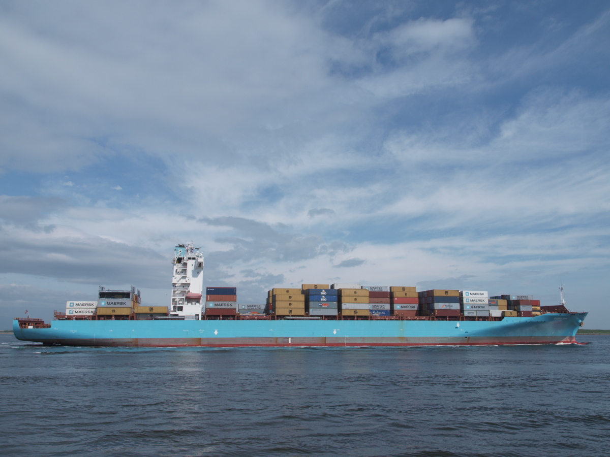 MAERSK DEVA_c0133123_23345220.jpg