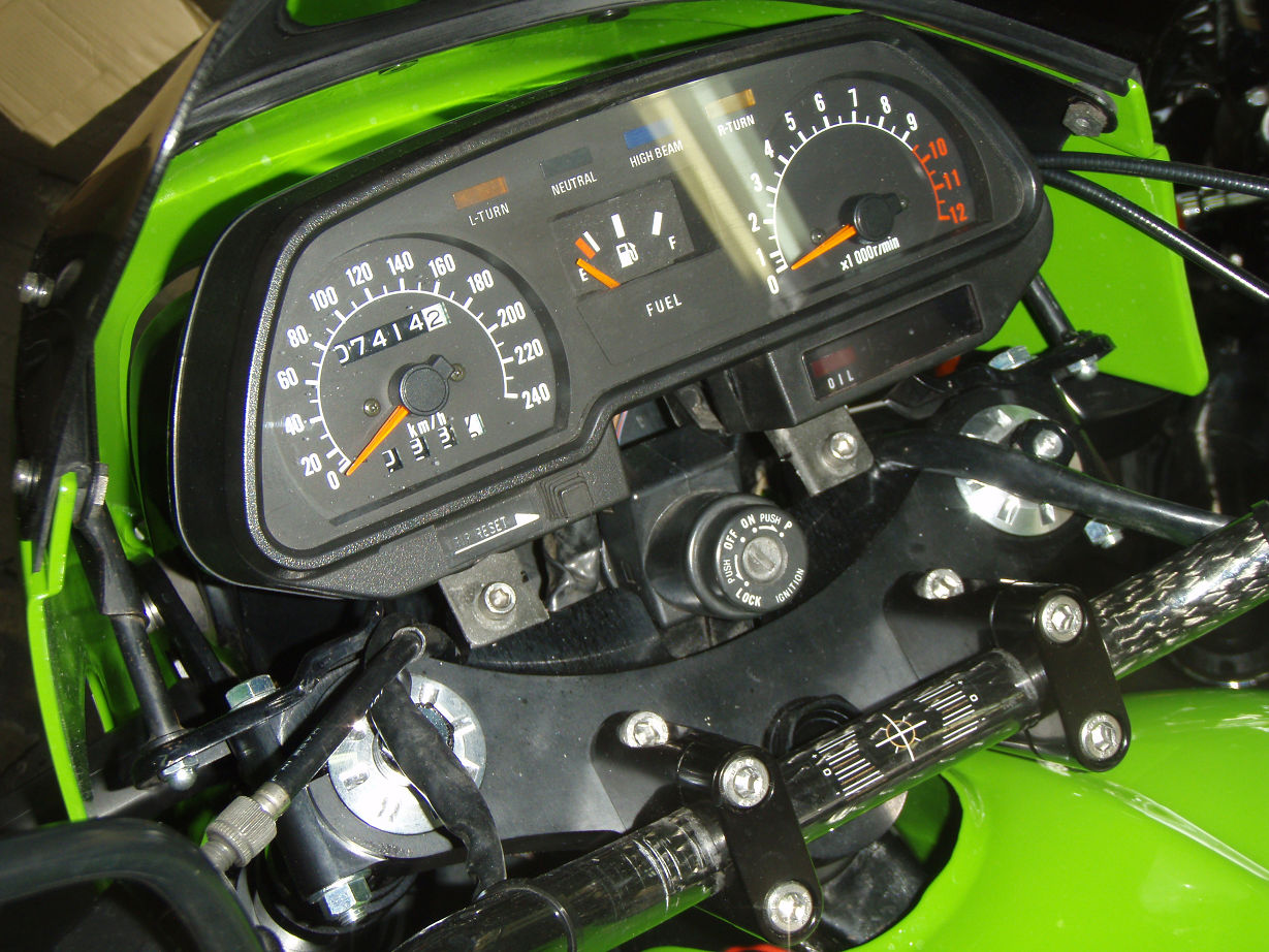 カワサキ ローソンレプリカ　Z1100R 純正クラッチハウジング カワサキ ローソンレプリカ Z1100R 純正クラッチハウジング - パーツ