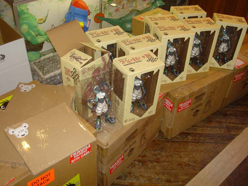 Medusa Brooklyn-Boa、鋭意荷造り発送中です。_a0077842_13271920.jpg