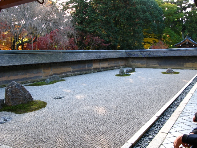 最後は龍安寺＆清水寺ライトアップ♪_b0130636_21283174.jpg