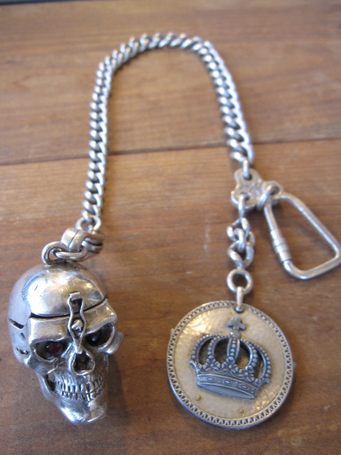 ＜ANTIQUE SKULL & CROWN FOB WATCH CHAIN＞_d0098545_1551351.jpg