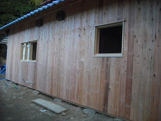 外壁 杉板 縦張り 自然と暮す木の家 有吉住宅のブログ