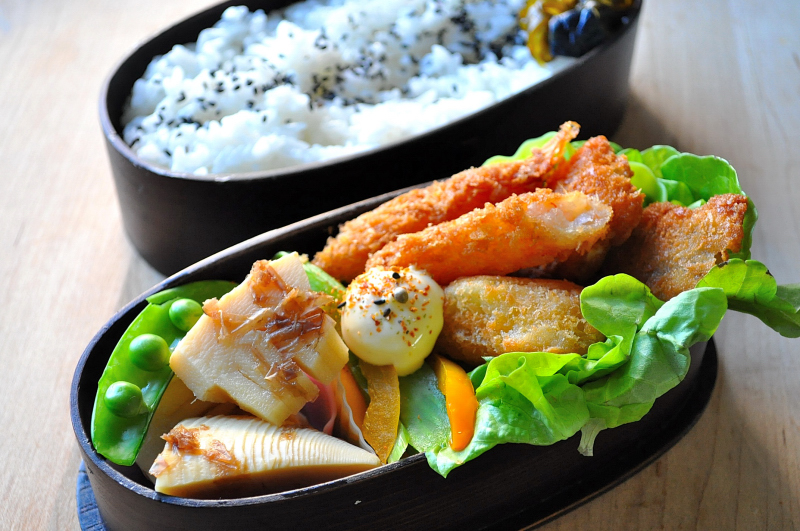 遅刻寸前@@; いろいろフライ弁当_b0171098_852223.jpg