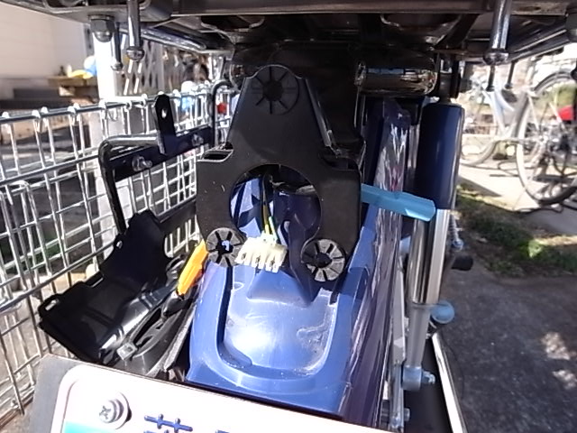 カブ110のキー連動電源 Zoff S Blog