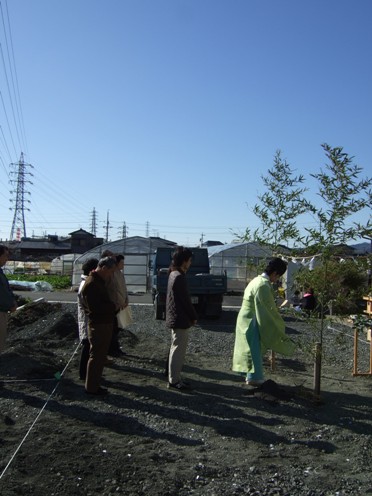 大井川の森から・・・町へ、地鎮祭が続きます。_c0069972_10545959.jpg