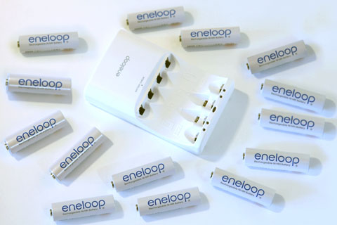 NEW eneloop_d0123727_19413575.jpg