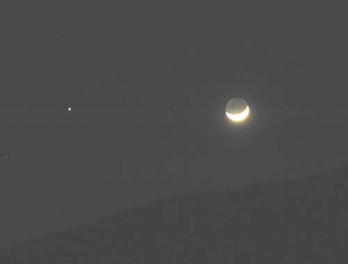 木星と三日月のランデブー_e0120896_9193026.jpg