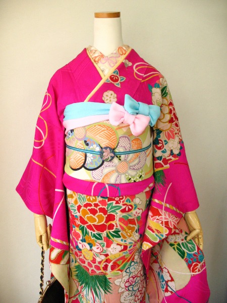 豆千代流 振袖コーディネート 「花薬玉」_e0115399_2225659.jpg