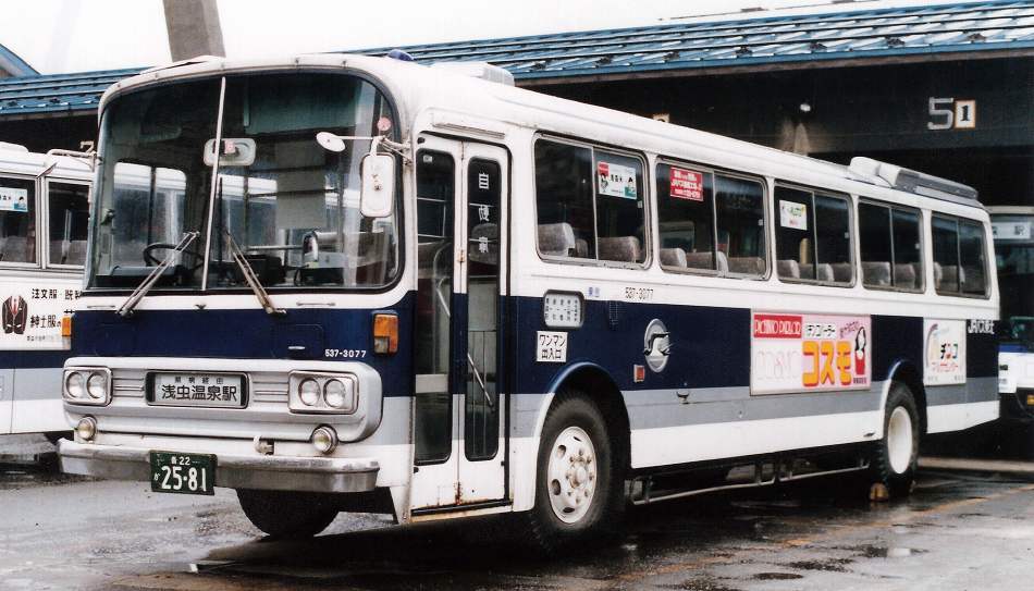 JRバス東北　日産UD3軸車 JRバス東北 日産UD3軸車